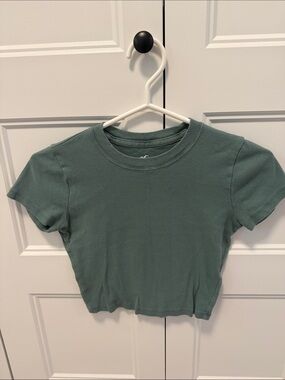Hollister Cropped Short Sleeve Tee - Green